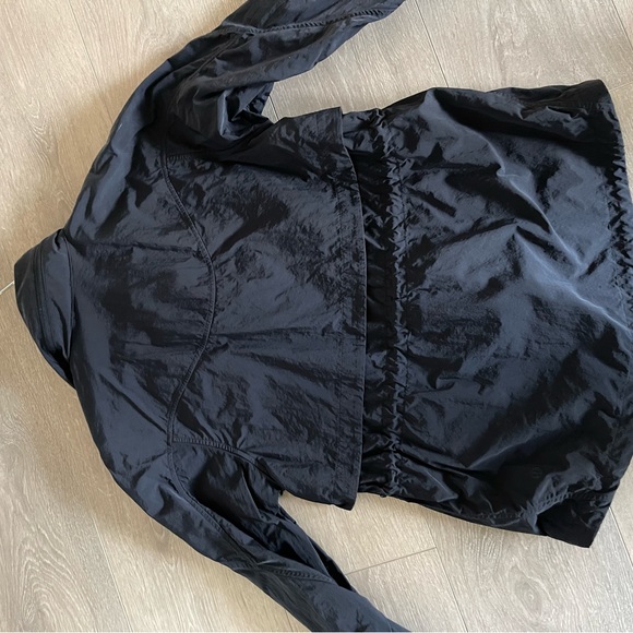 Lululemon Evergreen Anorak - Picture 3 of 6